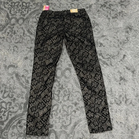 •Xhiliration black lace jean• - Picture 2 of 7